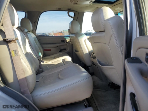 2005 Chevrolet Tahoe Z71 with VIN 1GNEK13T55R102982, listed as a Copart auction lot 46470435 with 216,197 mi miles and Salvage Title. Bid and sale history available at carsss.com. Image 11.