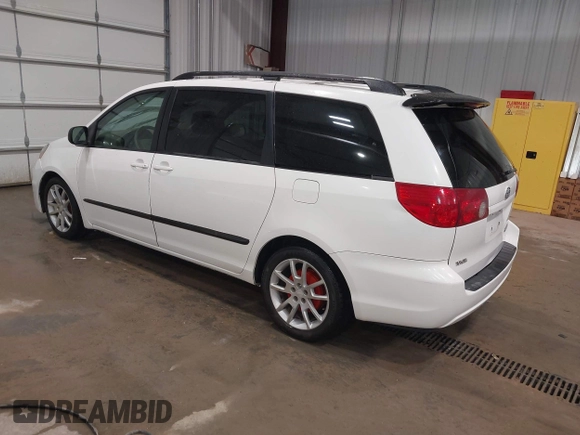2007 Toyota Sienna CE with VIN 5TDZK23C17S066633, listed as a IAAI auction lot 42063853 with 274,548 mi miles. Bid and sale history available at carsss.com. Image 3.