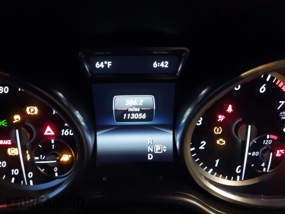 2014 Mercedes-Benz GL-Class GL 550 with VIN 4JGDF7DE9EA329761, listed as a IAAI auction lot 41651533 with 113,056 mi miles. Bid and sale history available at carsss.com. Image 7.