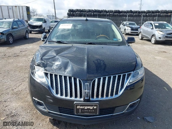 2013 Lincoln MKX with VIN 2LMDJ8JKXDBL23764, listed as a IAAI auction lot 41912059 with 118,568 mi miles. Bid and sale history available at carsss.com. Image 6.