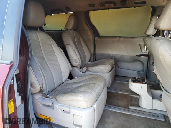 2013 Toyota Sienna XLE с VIN 5TDDK3DC4DS064952, выставлен на аукционе Copart как лот 56797335 с пробегом Не указан миль и Списание • Salvage title. История ставок и продаж доступна на DreamBid. Изображение 11.