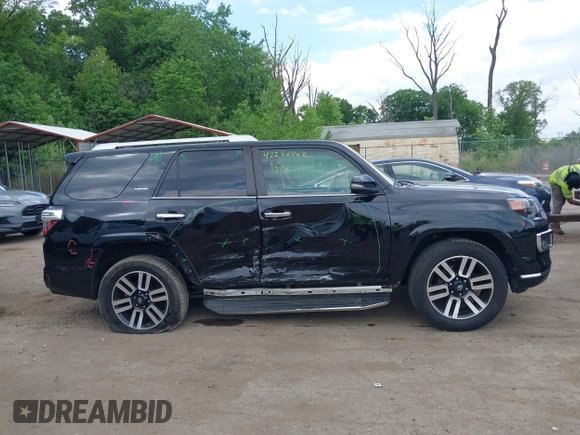 2017 Toyota 4Runner SR5 z VIN JTEBU5JR4H5417641, wystawiony jako IAAI lot #42226462 z przebiegiem 77 779 mil mil oraz . Historia ofert i sprzedaży dostępna na DreamBid. Obrazek 13.