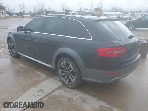 2013 Audi allroad A4 Premium Plus z VIN WA1UFAFL0DA091224, wystawiony jako IAAI lot #41679816 z przebiegiem 105 601 mil mil oraz . Historia ofert i sprzedaży dostępna na DreamBid. Obrazek 3.