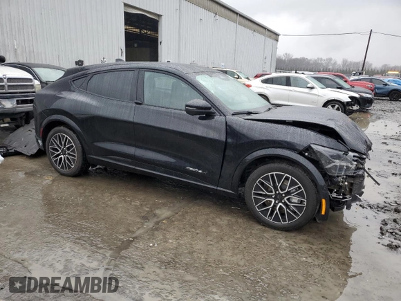 2024 Ford Mustang Mach-E Premium z VIN 3FMTK3R70RMA15127, wystawiony jako Copart lot #83343264 z przebiegiem 66 mil mil oraz Szkoda całkowita • Salvage title. Historia ofert i sprzedaży dostępna na DreamBid. Obrazek 4.