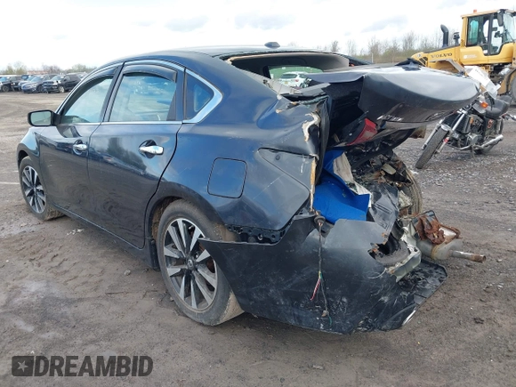 2018 Nissan Altima 2.5 S with VIN 1N4AL3AP4JC215542, listed as a IAAI auction lot 38375351 with 104,555 mi miles. Bid and sale history available at carsss.com. Image 3.