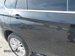 2016 BMW X5 xDrive35i z VIN 5UXKR0C56G0S85219, wystawiony jako IAAI lot #42213603 z przebiegiem 86 959 mil mil oraz . Historia ofert i sprzedaży dostępna na DreamBid. Obrazek 22.