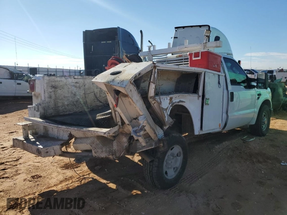 2008 Ford F-250 with VIN 1FDNF20568EE39063, listed as a Copart auction lot 81546053 with 260,163 mi miles and Salvage title. Bid and sale history available at DreamBid. Image 3.