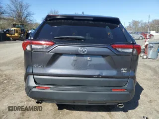 2020 Toyota RAV4 XLE with VIN JTMP1RFV2LD056442, listed as a Copart auction lot 51305755 with 134,357 mi miles and Salvage Title. Bid and sale history available at carsss.com. Image 6.