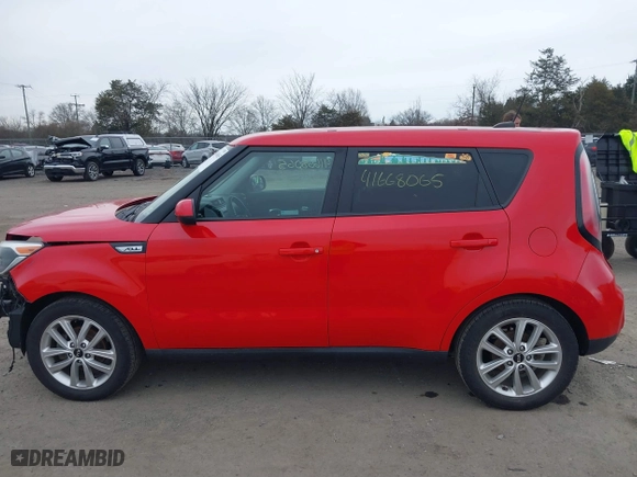 2019 Kia Soul + with VIN KNDJP3A58K7015495, listed as a IAAI auction lot 41668065 with 93,862 mi miles. Bid and sale history available at carsss.com. Image 14.