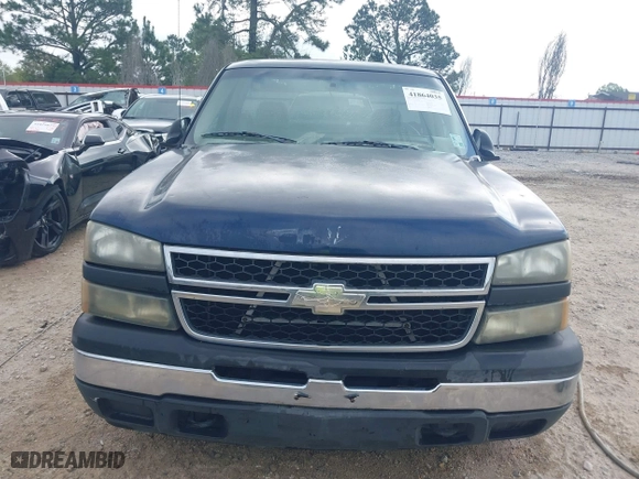 2006 Chevrolet Silverado 1500 Work Truck with VIN 3GCEC14X56G224380, listed as a IAAI auction lot 41864035 with 51,414 mi miles. Bid and sale history available at carsss.com. Image 12.