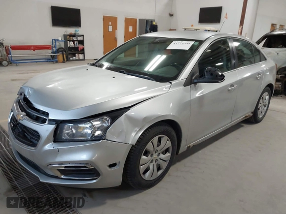 2015 Chevrolet Cruze LT with VIN 1G1PC5SB0F7106006, listed as a IAAI auction lot 41779345 with 127,532 mi miles and . Bid and sale history available at DreamBid. Image 17.