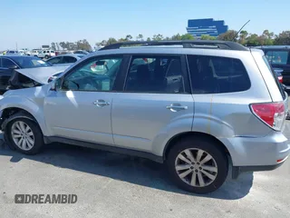 2013 Subaru Forester X Premium with VIN JF2SHADC4DH403421, listed as a IAAI auction lot 42475417 with 91,973 mi miles and . Bid and sale history available at DreamBid. Image 15.