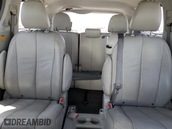 2011 Toyota Sienna XLE AAS with VIN 5TDYK3DCXBS134341, listed as a Copart auction lot 61602705 with 184,959 mi miles and Clean title. Bid and sale history available at DreamBid. Image 10.