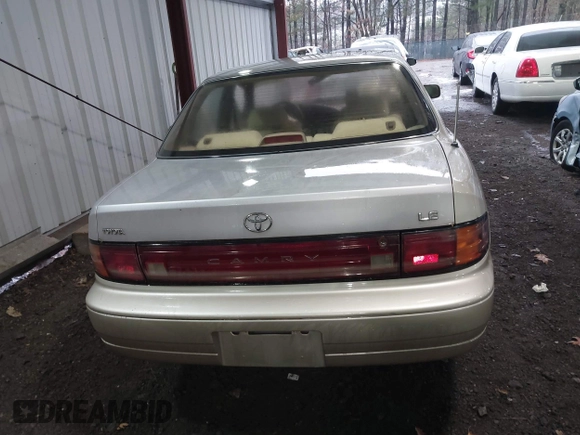 1994 Toyota Camry LE with VIN 4T1SK12E3RU863068, listed as a IAAI auction lot 41246198 with 109,786 mi miles. Bid and sale history available at carsss.com. Image 16.