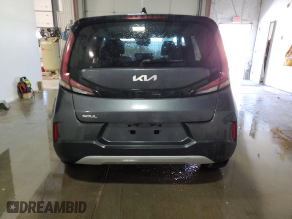 2023 Kia Soul LX with VIN KNDJ23AU5P7883418, listed as a Copart auction lot 55080605 with 39,292 mi miles and Salvage Title. Bid and sale history available at carsss.com. Image 6.