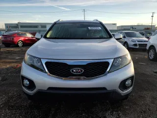 2011 Kia Sorento LX with VIN 5XYKT3A17BG089443, listed as a Copart auction lot 80092684 with 195,916 mi miles and Salvage Title. Bid and sale history available at carsss.com. Image 5.