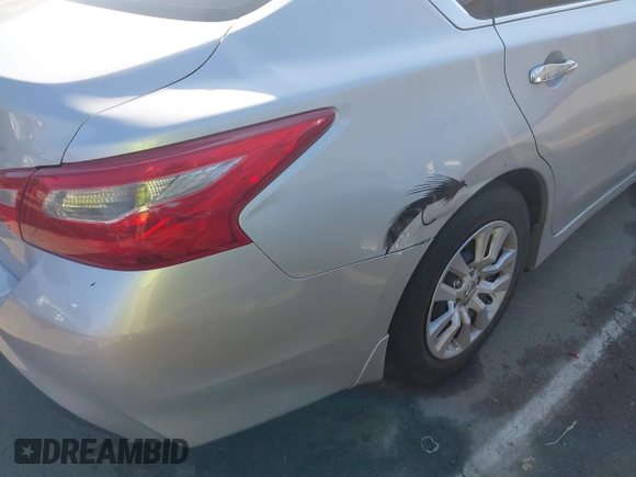 2016 Nissan Altima SR with VIN 1N4AL3APXGC192938, listed as a IAAI auction lot 42159683 with 190,785 mi miles and . Bid and sale history available at carsss.com. Image 12.