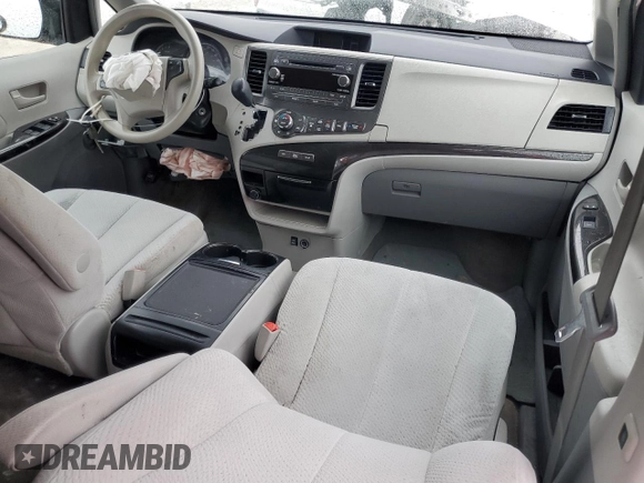 2014 Toyota Sienna LE AAS with VIN 5TDKK3DC8ES499840, listed as a Copart auction lot 46576365 with 3,731 mi miles and Non repairable. Bid and sale history available at DreamBid. Image 8.