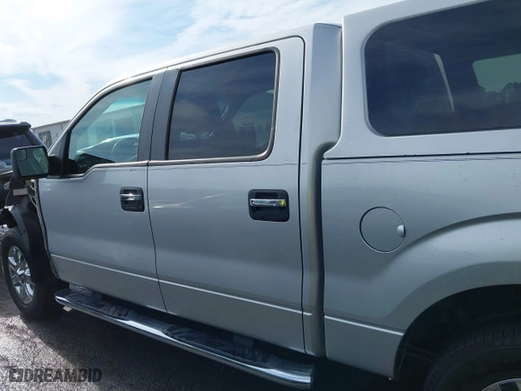 2013 Ford F-150 XL with VIN 1FTEW1CM4DFC76175, listed as a IAAI auction lot 41459262 with 105,214 mi miles. Bid and sale history available at carsss.com. Image 15.