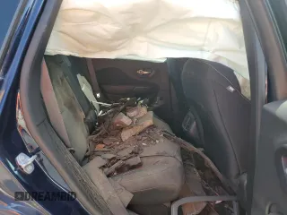 2015 Jeep Cherokee Sport с VIN 1C4PJLAB2FW669812, выставлен на аукционе Copart как лот 60304335 с пробегом 119 828 миль миль и Списание • Salvage title. История ставок и продаж доступна на DreamBid. Изображение 11.