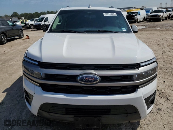 2024 Ford Expedition XLT with VIN 1FMJU1H84REA28212, listed as a Copart auction lot 46956805 with 28,507 mi miles and Salvage Title. Bid and sale history available at carsss.com. Image 5.