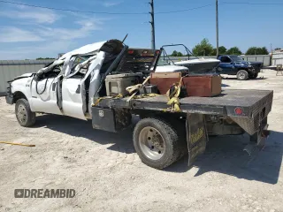 2000 Ford F-550 XL with VIN 1FDAW56F2YEA85137, listed as a Copart auction lot 67577314 with 268,079 mi miles and Salvage Title. Bid and sale history available at carsss.com. Image 2.