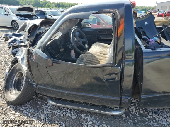 1989 Chevrolet C/K 1500 with VIN 1GCDC14Z1KZ220978, listed as a Copart auction lot 58388434 with 257,501 mi miles and Salvage Title. Bid and sale history available at carsss.com. Image 7.