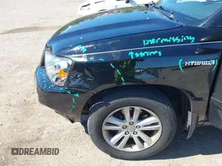 2007 Toyota Highlander Hybrid with VIN JTEHW21A970039728, listed as a IAAI auction lot 42044242 with 200,798 mi miles. Bid and sale history available at carsss.com. Image 6.