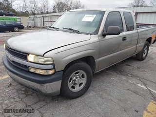 2002 Chevrolet Silverado 1500 LS with VIN 1GCEC19W12Z120303, listed as a IAAI auction lot 41269996 with 185,809 mi miles. Bid and sale history available at carsss.com. Image 2.