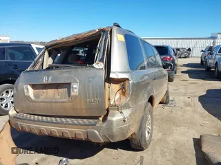 2005 Honda Pilot EX with VIN 5FNYF18475B044570, listed as a IAAI auction lot 41728694 with 200,585 mi miles. Bid and sale history available at carsss.com. Image 4.