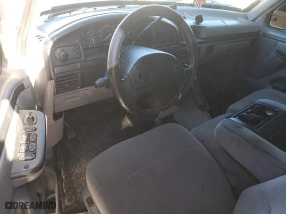 1997 Ford F-250 HD Crew Cab with VIN 1FTHW26F2VEA51678, listed as a Copart auction lot 43914125 with NaN miles and Salvage Title. Bid and sale history available at carsss.com. Image 8.