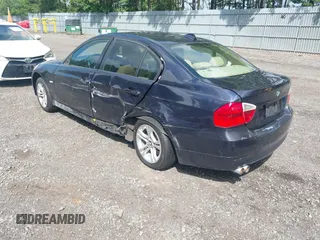 2008 BMW 3 Series 328xi with VIN WBAVC93518K036382, listed as a IAAI auction lot 42647349 with 132,364 mi miles and . Bid and sale history available at DreamBid. Image 3.