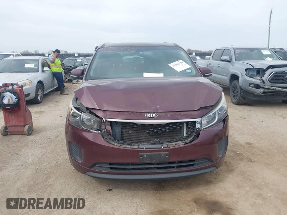 2016 Kia Sedona LX with VIN KNDMB5C12G6211589, listed as a IAAI auction lot 41786770 with 87,114 mi miles. Bid and sale history available at carsss.com. Image 12.