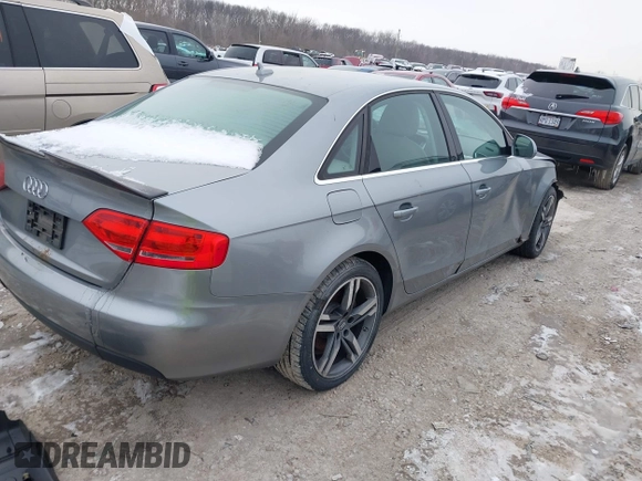 2009 Audi A4 z VIN WAUSF98K89N073051, wystawiony jako IAAI lot #41601325 z przebiegiem 163 475 mil mil oraz . Historia ofert i sprzedaży dostępna na DreamBid. Obrazek 4.