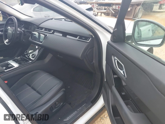 2020 Land Rover Range Rover Velar S z VIN SALYB2EX3LA292863, wystawiony jako IAAI lot #42077381 z przebiegiem 41 595 mil mil oraz . Historia ofert i sprzedaży dostępna na DreamBid. Obrazek 5.