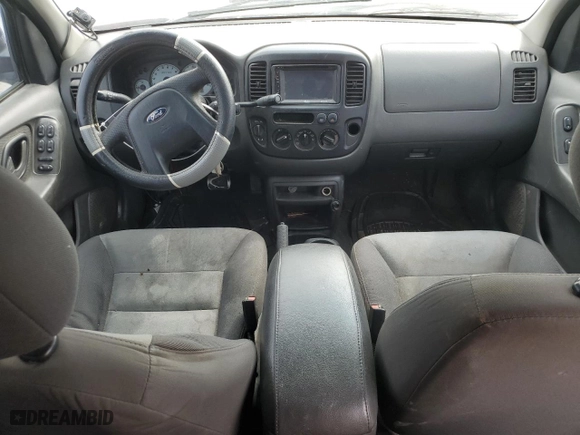 2003 Ford Escape XLS Popular with VIN 1FMYU92113KD98860, listed as a Copart auction lot 47320485 with 151,481 mi miles and Clean Title. Bid and sale history available at carsss.com. Image 8.