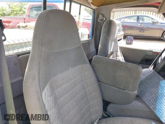 1993 Ford Ranger Splash z VIN 1FTCR10A0PTA84718, wystawiony jako IAAI lot #42640162 z przebiegiem 400 000 mil mil oraz . Historia ofert i sprzedaży dostępna na DreamBid. Obrazek 8.