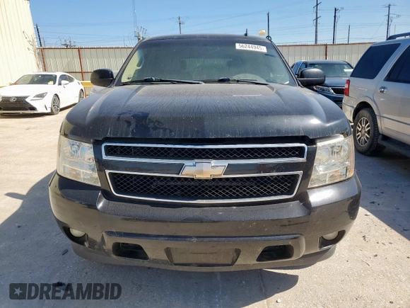 2008 Chevrolet Tahoe 2LT z VIN 1GNFC13028R252785, wystawiony jako Copart lot #56244945 z przebiegiem 283 328 mil mil oraz Czysty tytuł • Clean title. Historia ofert i sprzedaży dostępna na DreamBid. Obrazek 5.