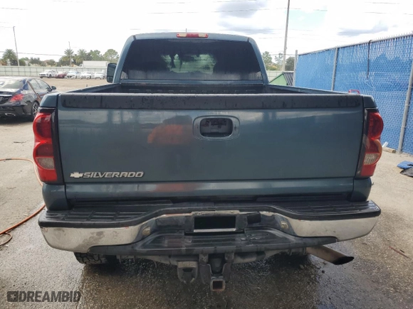 2007 Chevrolet Silverado 2500HD Classic Work Truck with VIN 1GCHK29U47E157302, listed as a Copart auction lot 72885044 with NaN miles and Salvage Title. Bid and sale history available at carsss.com. Image 6.