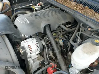 2003 GMC Sierra 1500 SLE с VIN 2GTEK19T931170319, выставлен на аукционе IAAI как лот 42688524 с пробегом 319 869 миль миль и . История ставок и продаж доступна на DreamBid. Изображение 17.