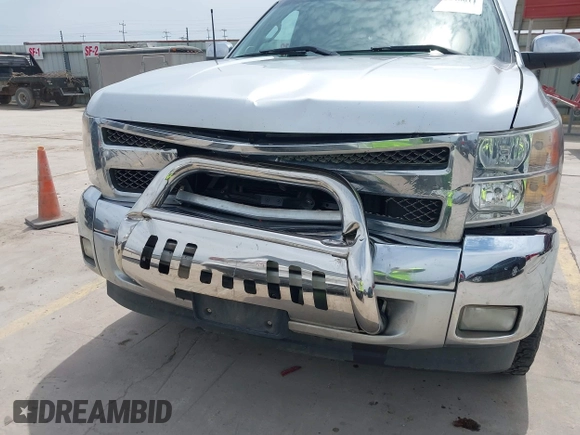 2013 Chevrolet Silverado 1500 LT with VIN 3GCPCSE08DG297496, listed as a IAAI auction lot 42046611 with 246,657 mi miles and . Bid and sale history available at DreamBid. Image 6.