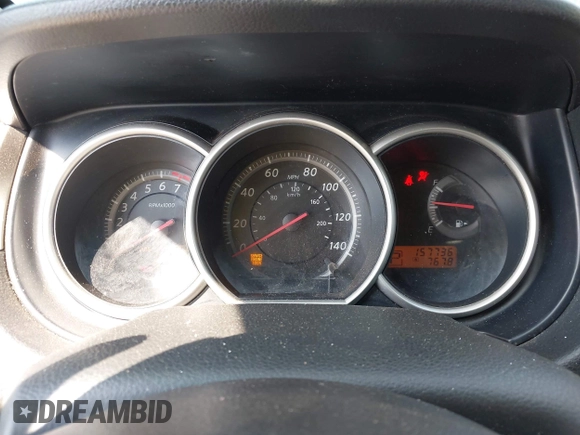 2010 Nissan Versa S z VIN 3N1BC1CP0AL358270, wystawiony jako IAAI lot #42203337 z przebiegiem 157 736 mil mil oraz . Historia ofert i sprzedaży dostępna na DreamBid. Obrazek 7.