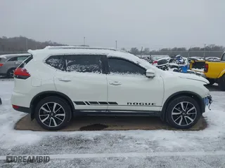 2017 Nissan Rogue SL with VIN 5N1AT2MV9HC792104, listed as a IAAI auction lot 40991192 with 82,393 mi miles. Bid and sale history available at carsss.com. Image 14.