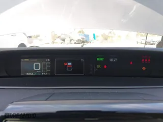 2021 Toyota Prius Prime LE with VIN JTDKAMFP9M3171321, listed as a IAAI auction lot 41464622 with NaN miles. Bid and sale history available at carsss.com. Image 7.