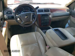 2012 Chevrolet Suburban LT с VIN 1GNSCJE06CR320459, выставлен на аукционе Copart как лот 62087665 с пробегом 318 964 миль миль и Списание • Salvage title. История ставок и продаж доступна на DreamBid. Изображение 8.