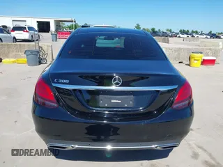 2021 Mercedes-Benz C 300 z VIN W1KWF8DB0MR618283, wystawiony jako IAAI lot #42084388 z przebiegiem 66 565 mil mil oraz . Historia ofert i sprzedaży dostępna na DreamBid. Obrazek 17.
