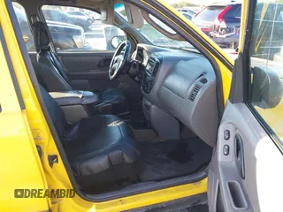 2002 Ford Escape XLS Choice with VIN 1FMYU01132KD56671, listed as a IAAI auction lot 41552541 with 245,923 mi miles and . Bid and sale history available at DreamBid. Image 5.
