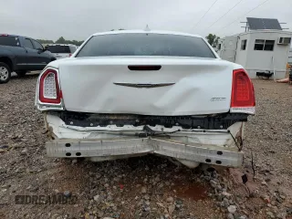 2016 Chrysler 300 Anniversary Edition с VIN 2C3CCAAG6GH216922, выставлен на аукционе Copart как лот 72765074 с пробегом 145 196 миль миль и Списание • Salvage title. История ставок и продаж доступна на DreamBid. Изображение 6.