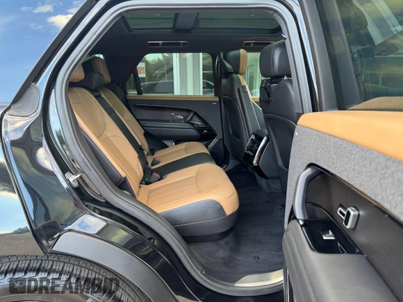 2023 Land Rover Range Rover Sport SE Dynamic with VIN SAL1L9FU4PA103557, listed as a Copart auction lot 64896345 with 36,544 mi miles and Clean title. Bid and sale history available at DreamBid. Image 6.