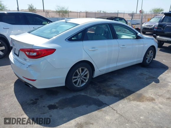 2015 Hyundai Sonata SE z VIN 5NPE24AF2FH005030, wystawiony jako IAAI lot #42375598 z przebiegiem 205 991 mil mil oraz . Historia ofert i sprzedaży dostępna na DreamBid. Obrazek 4.